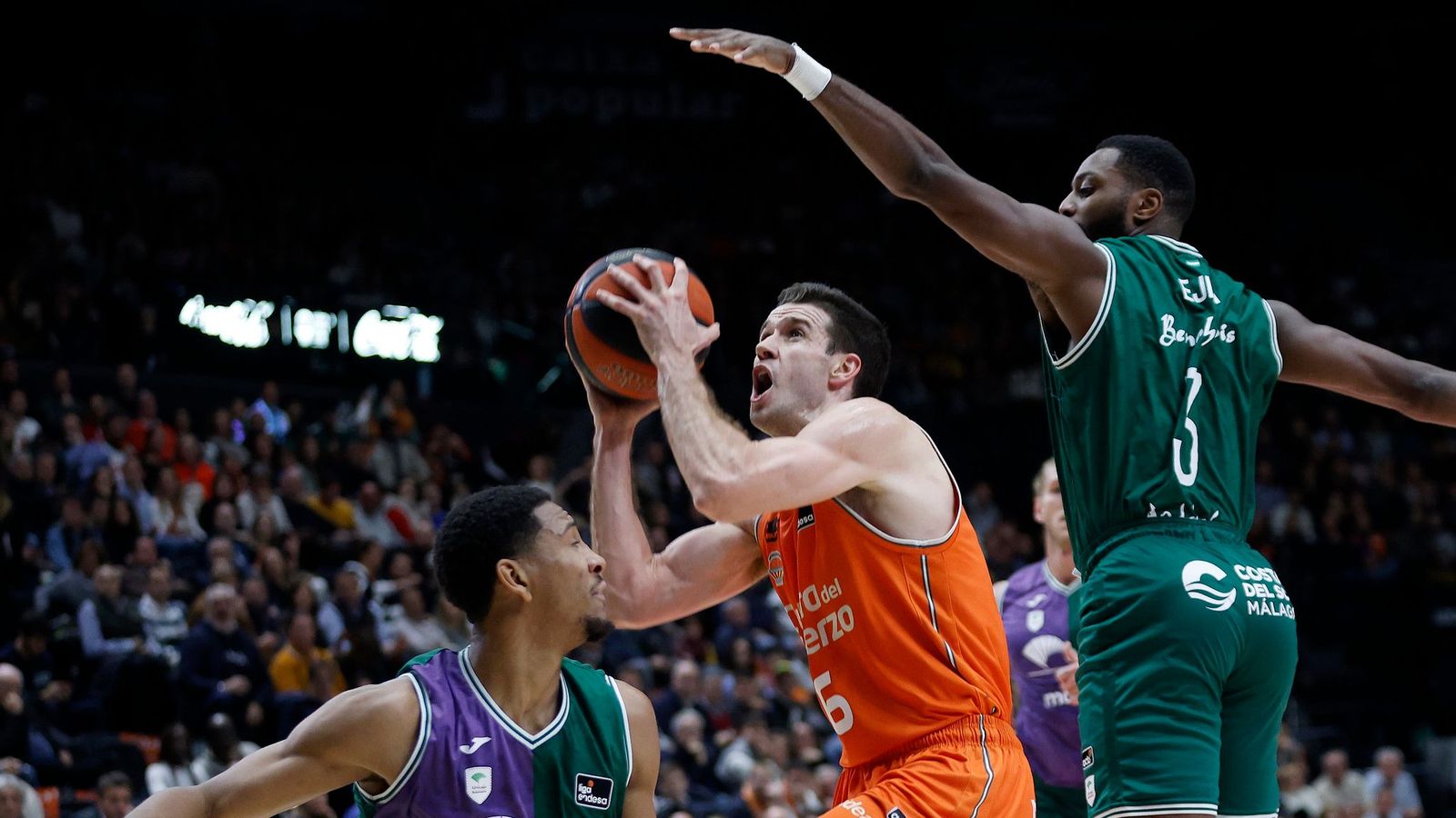 Xabi López-Arostegui, en una acció del duel