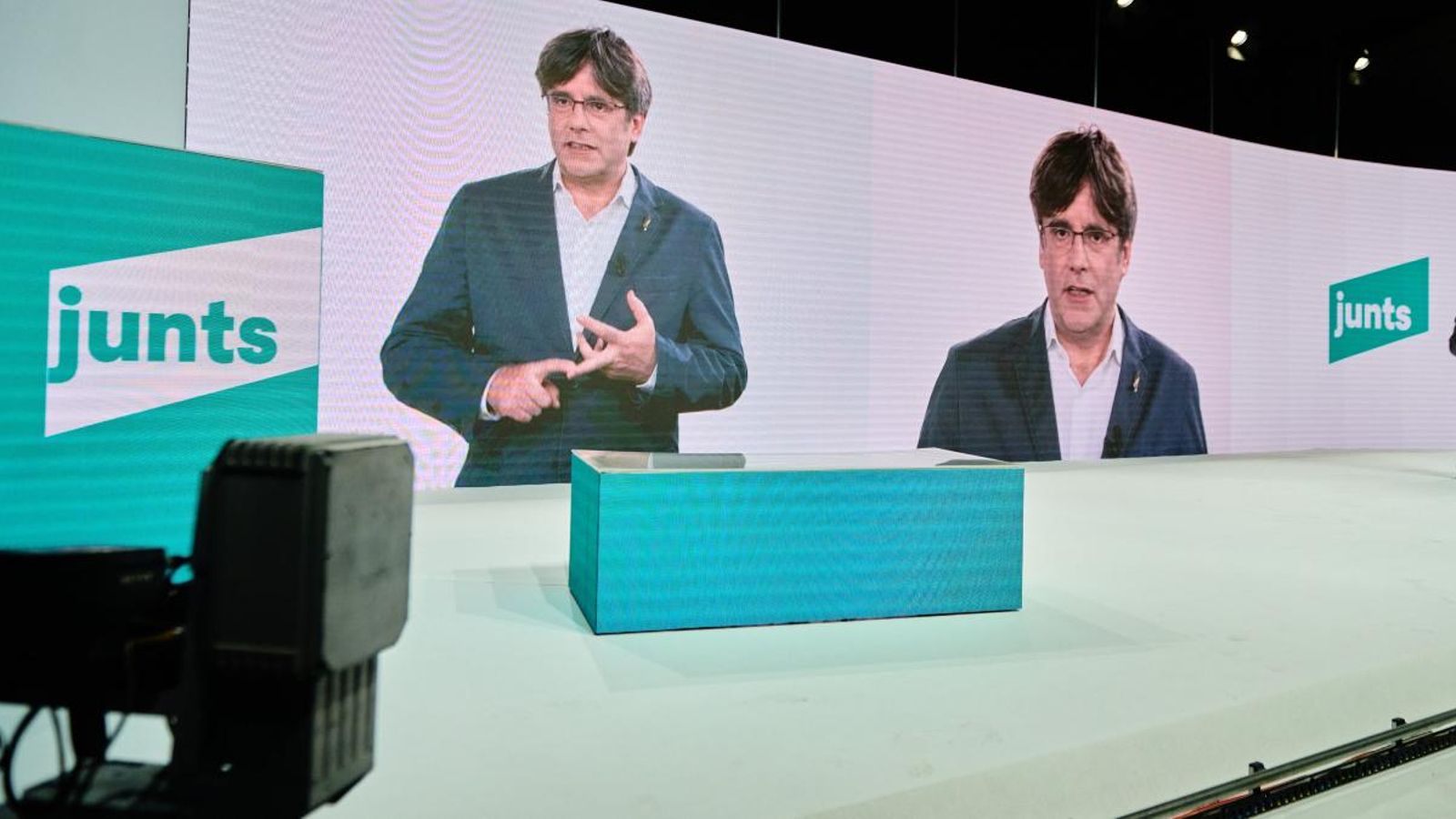 Puigdemont va intervindre telemàticament en el congrés fundacional de JuntsxCat