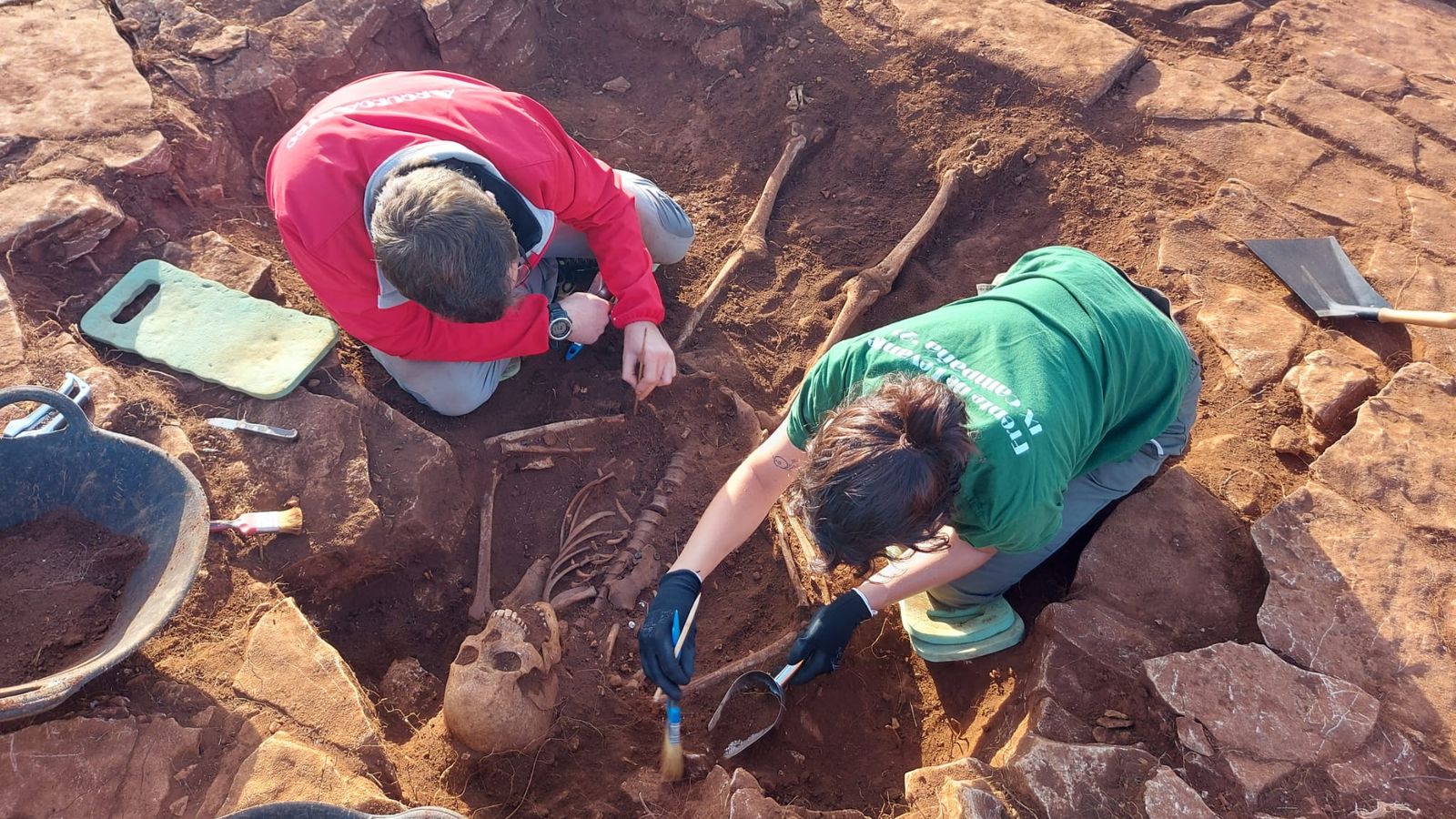 ArqueoAntro troba el primer cos d’un soldat republicà en les fosses de Vilafranca