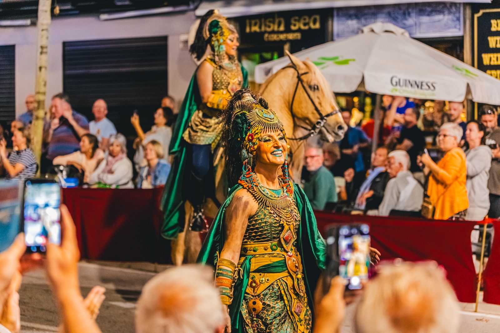 Els Moros i Cristians de Calp amb tota la seua màgia i detall