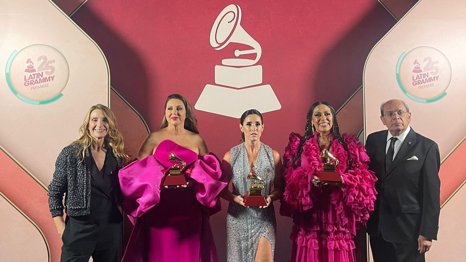 Niña Pastori amb el seu premi Grammy