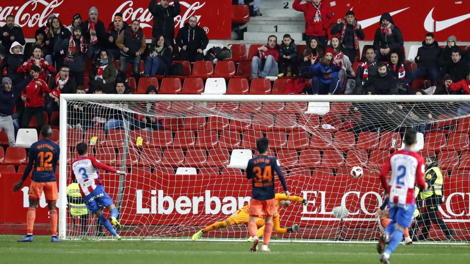 Noblejas fa el primer gol de l'Sporting