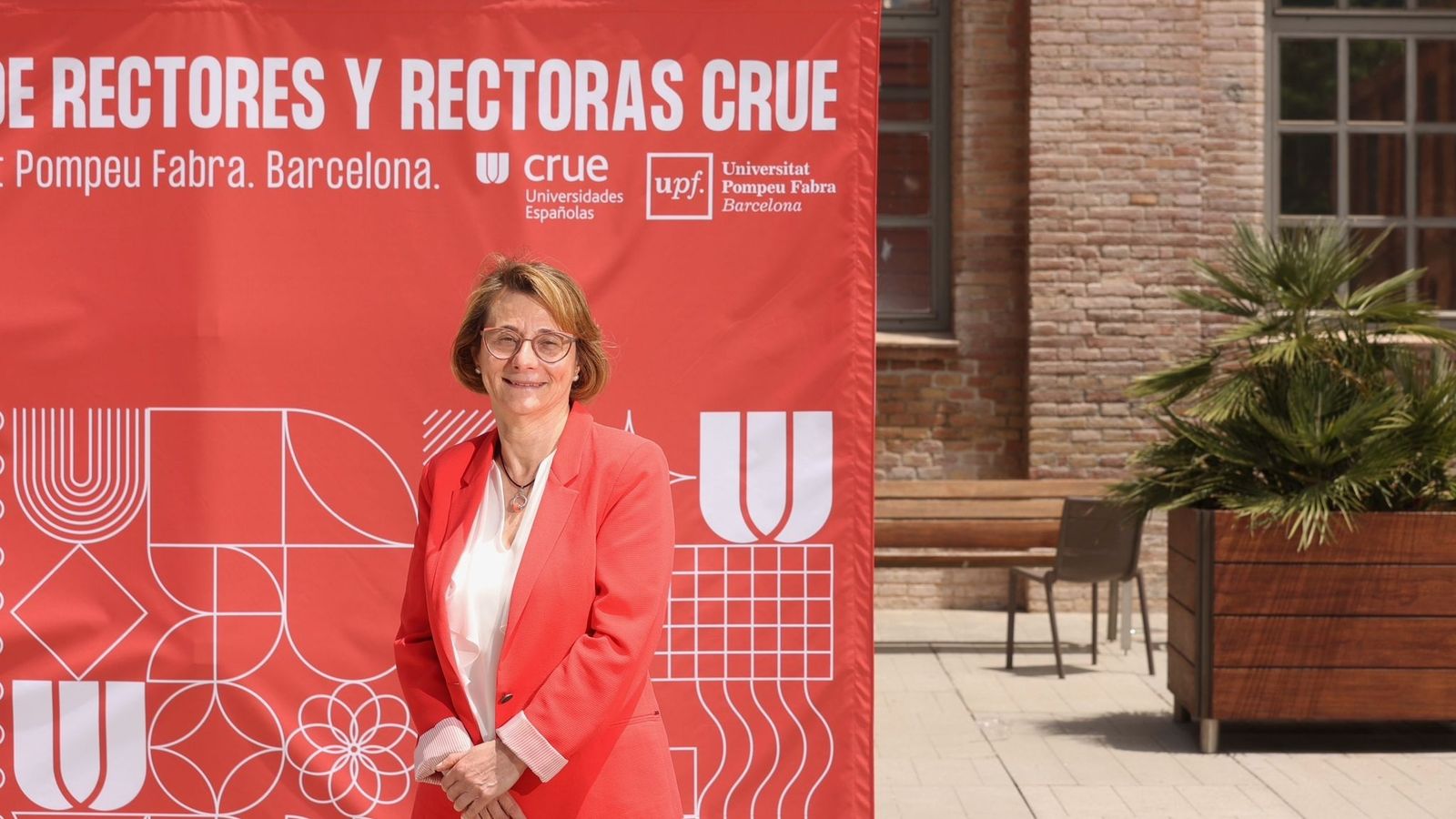 Eva Alcón, rectora de l'UJI, reelegida presidenta de la CRUE