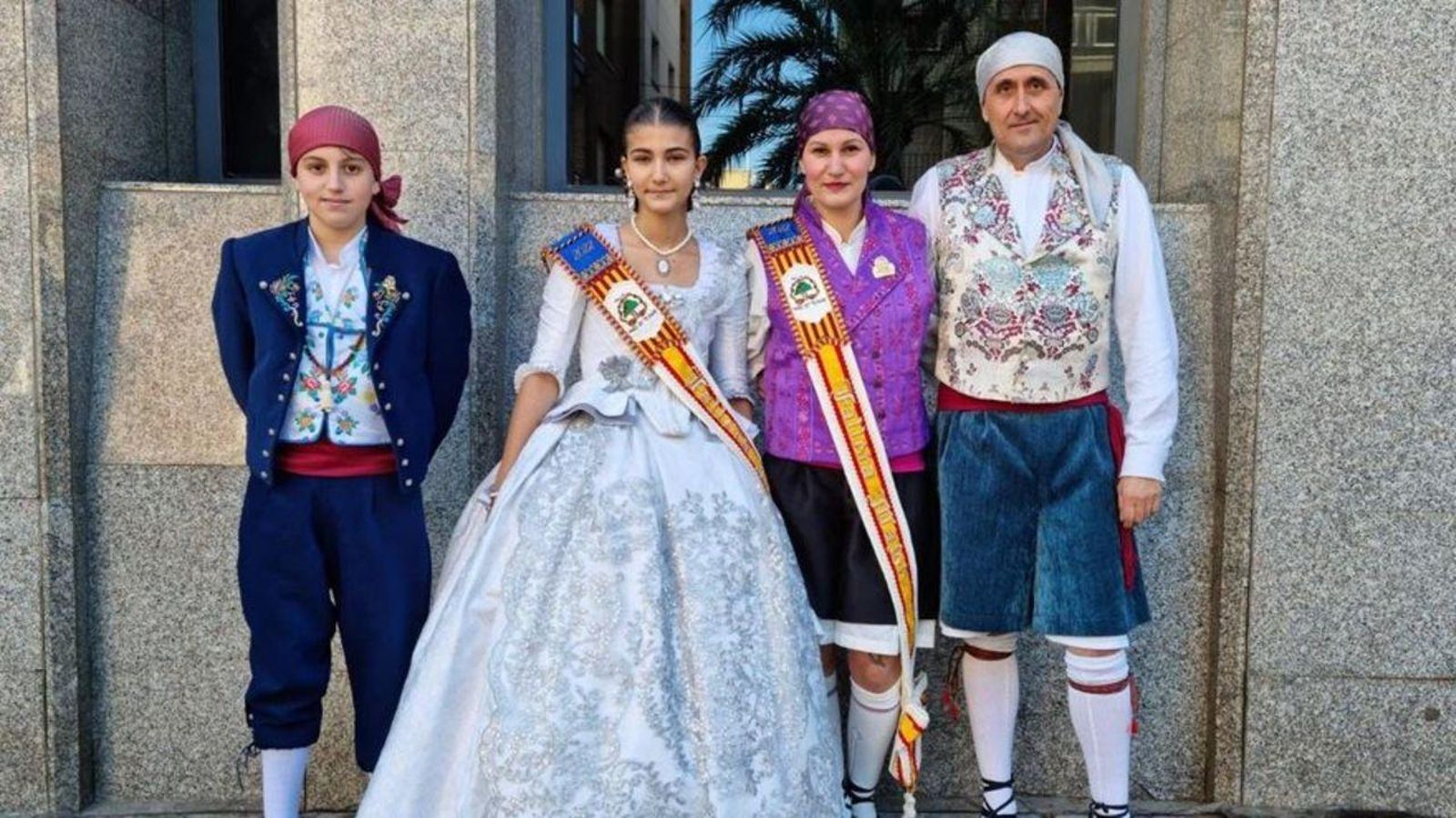 Una fallera major amb saragüells a Torrent