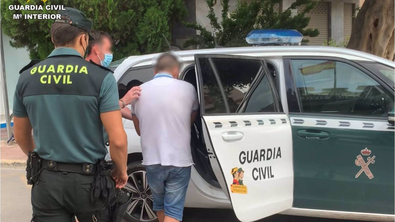 Moment de la detenció del presumpte lladre