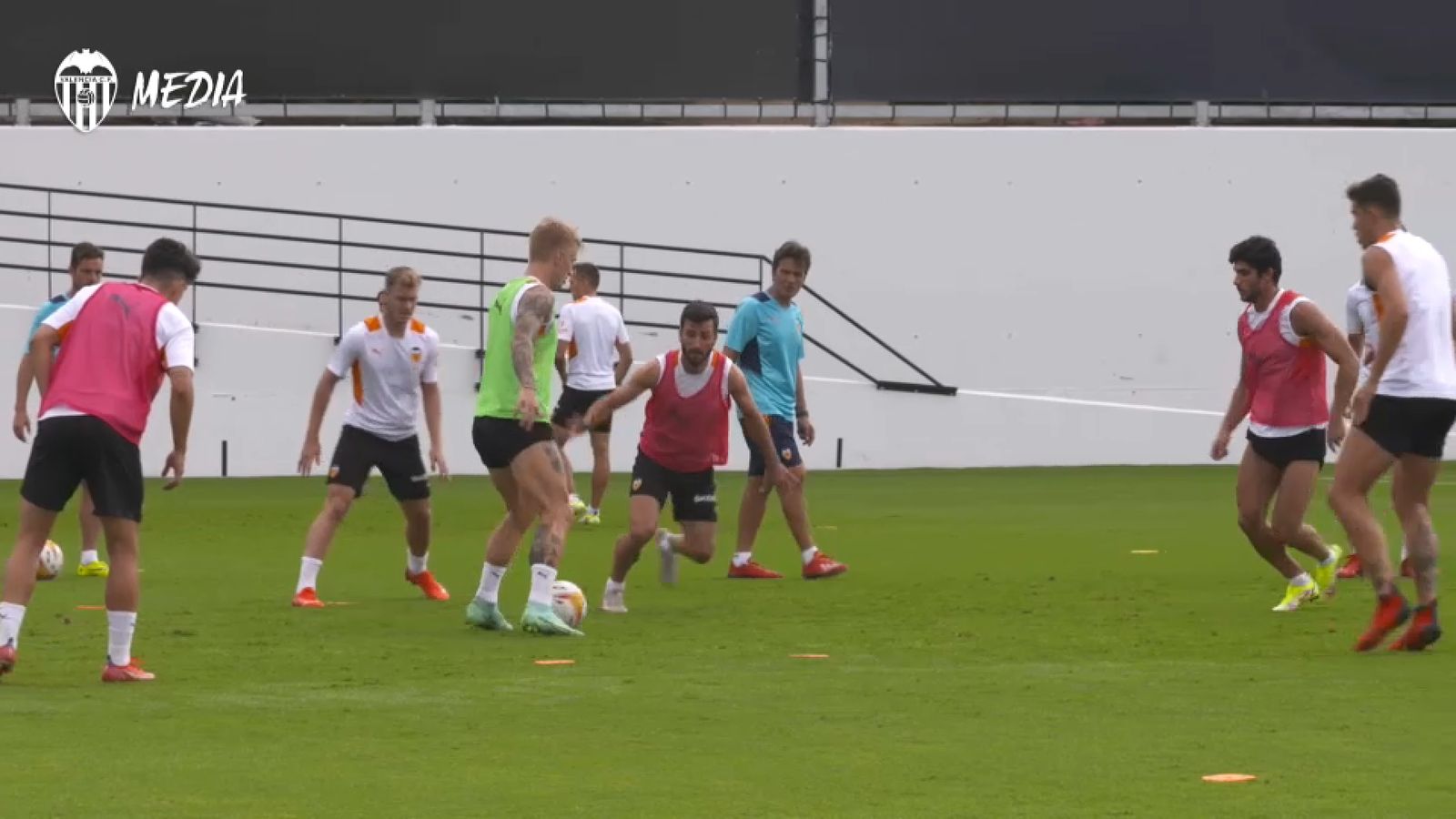 El València entrena i prepara el partit contra el Getafe