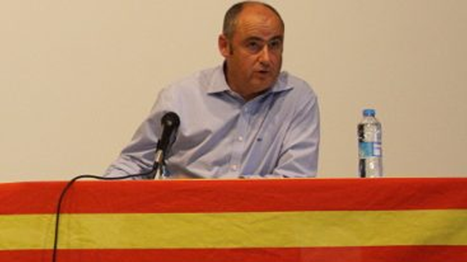 L’alcalde de Benlloc assegura que es va vacunar amb dosis sobrants i per recomanació de l’equip sanitari