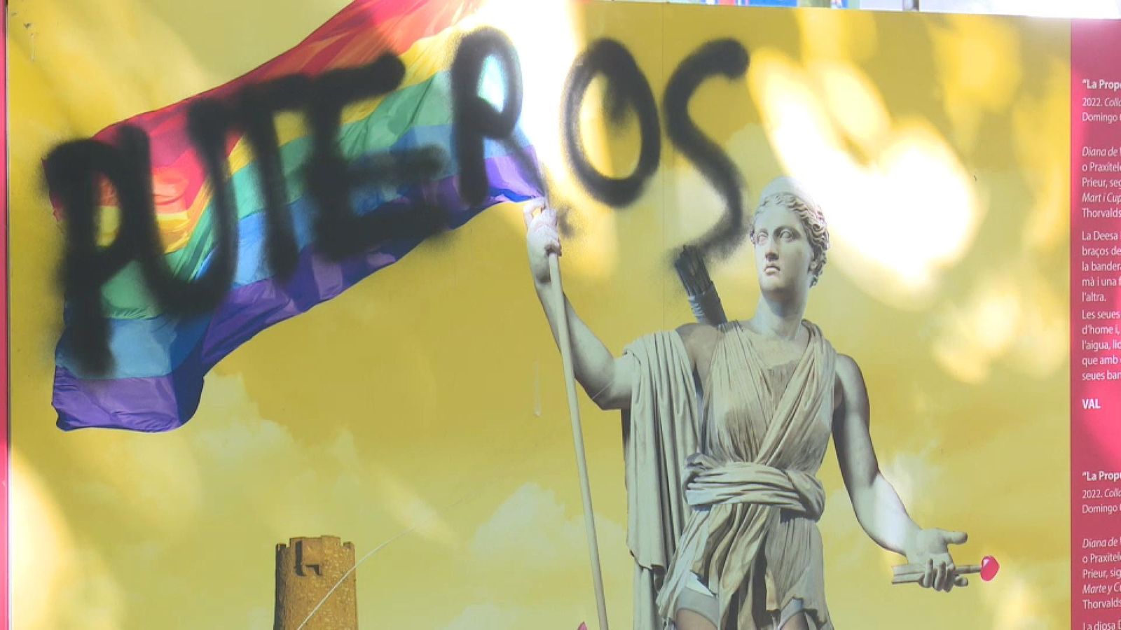 Cartell vandalitzat a Gandia