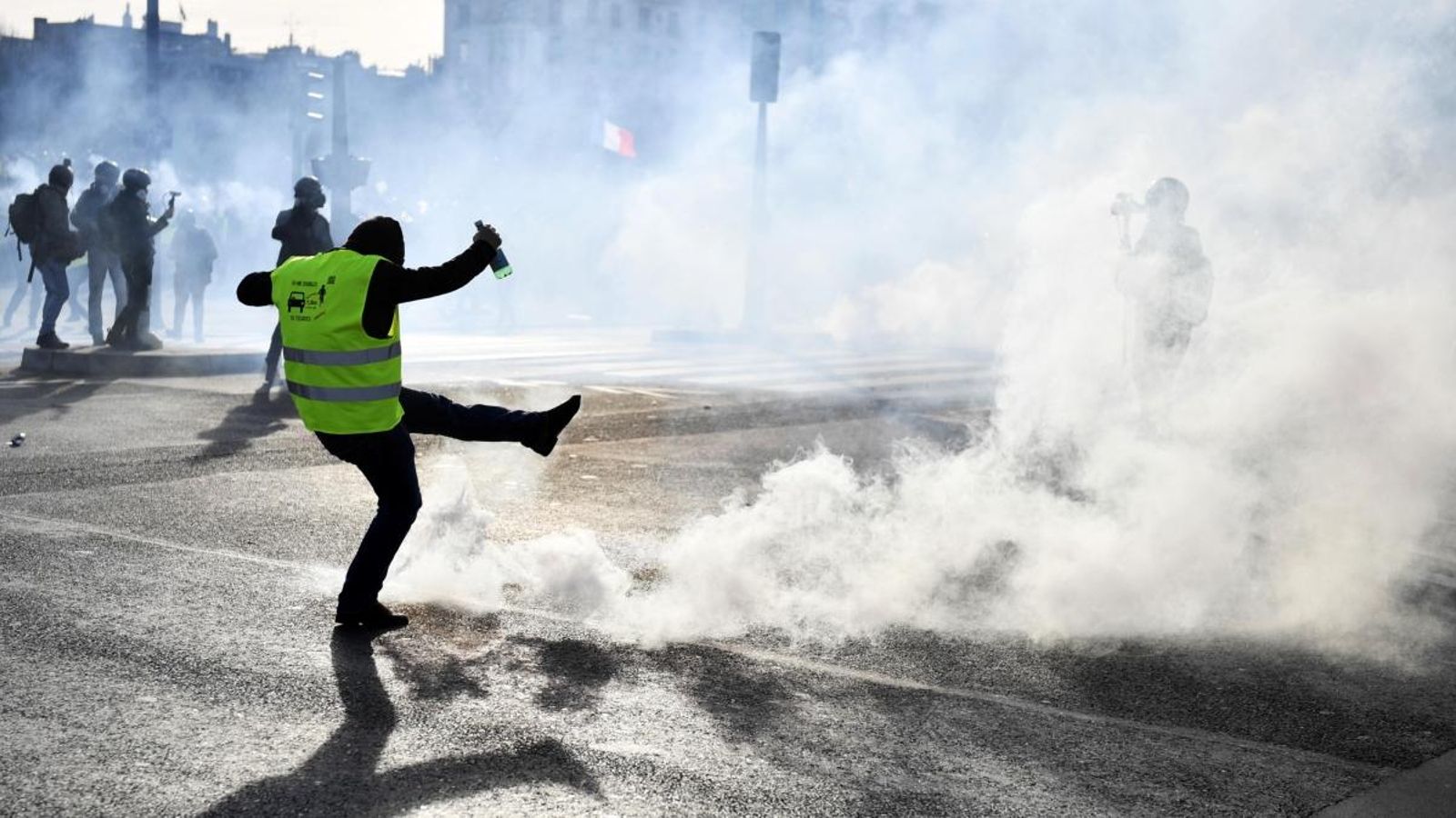 Aquesta imatge s’ha fet quotidiana a França Aquesta imatge s’ha fet quotidiana a França
