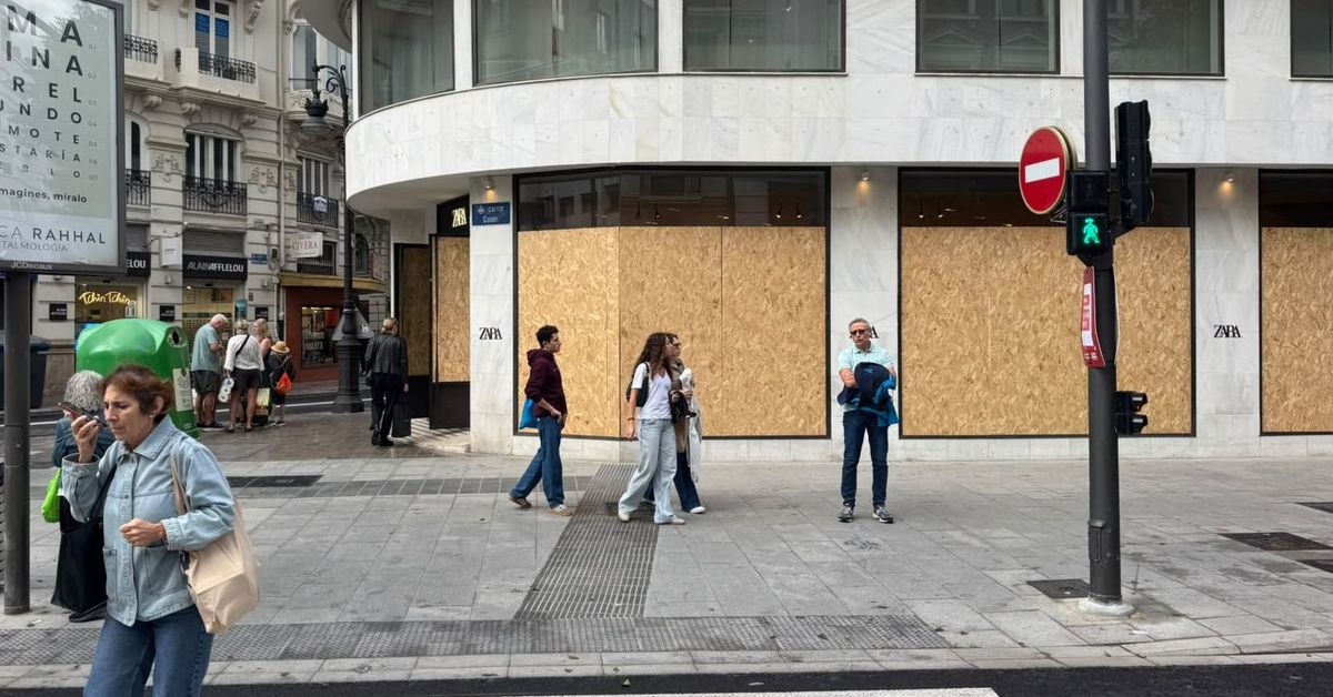 Comercios de Valencia se blindan ante protestas