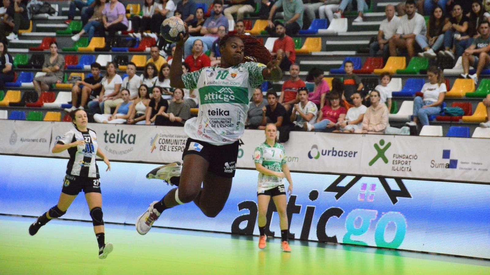 So Delgado, en una acció del partit