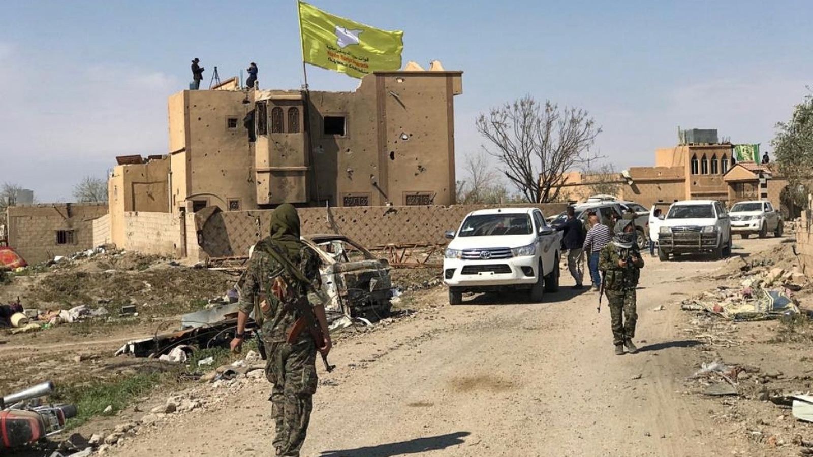 Les Forces Democràtiques Sirianes amb el suport dels Estats Units anuncien la victòria a Baghouz