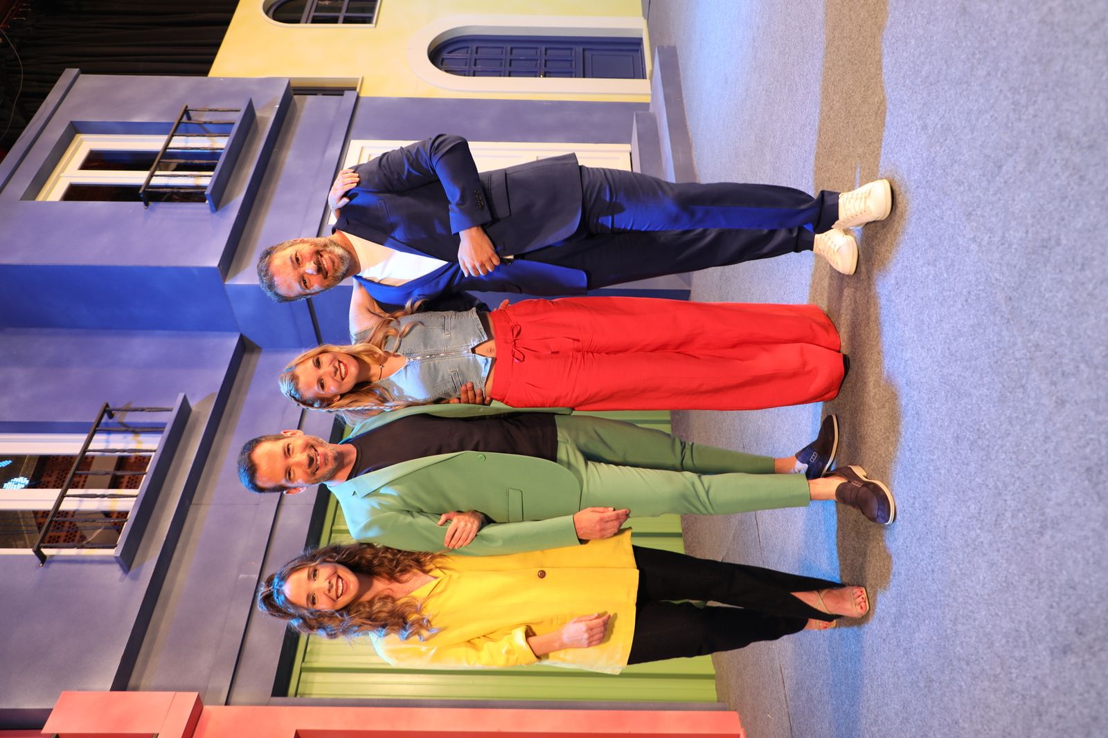 Ferran Cano i els reporters més festers d'À Punt