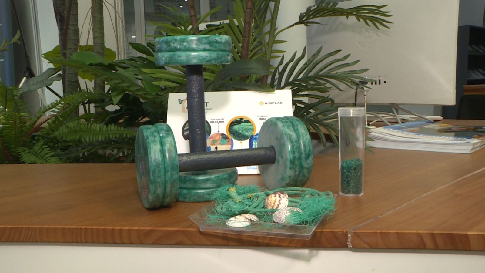 Pesos fets amb plàstic