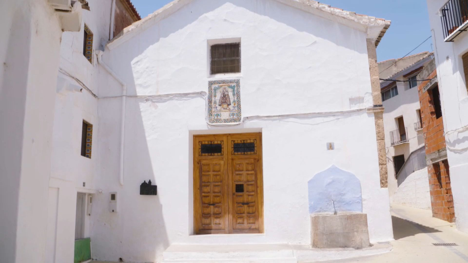 Ermita dels Desemparats a Xelva, en honor de dos joves que van perdre la vida pel seu amor