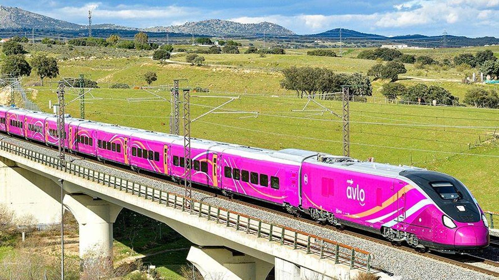 Tren fabricat per Talgo