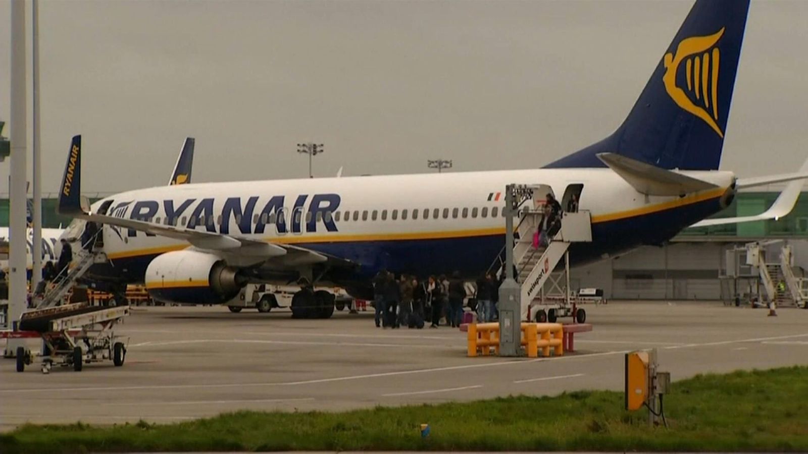 L'aerolínia irlandesa Ryanair ha iniciat un procés d'acomiadament col·lectiu.