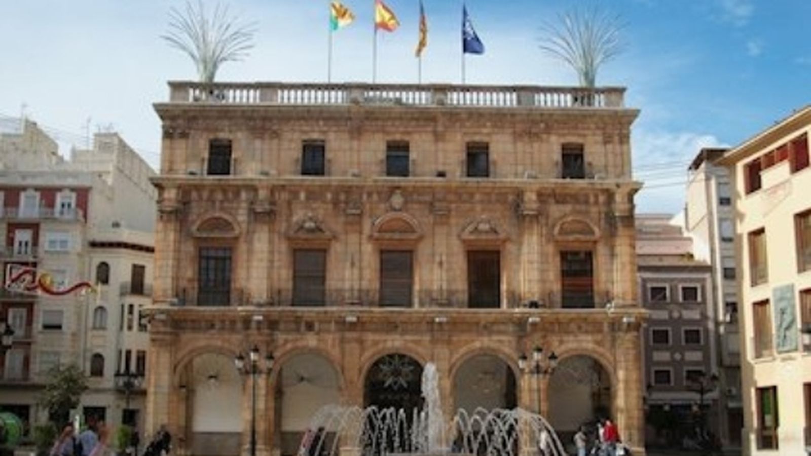 Façana de l'Ajuntament de Castelló