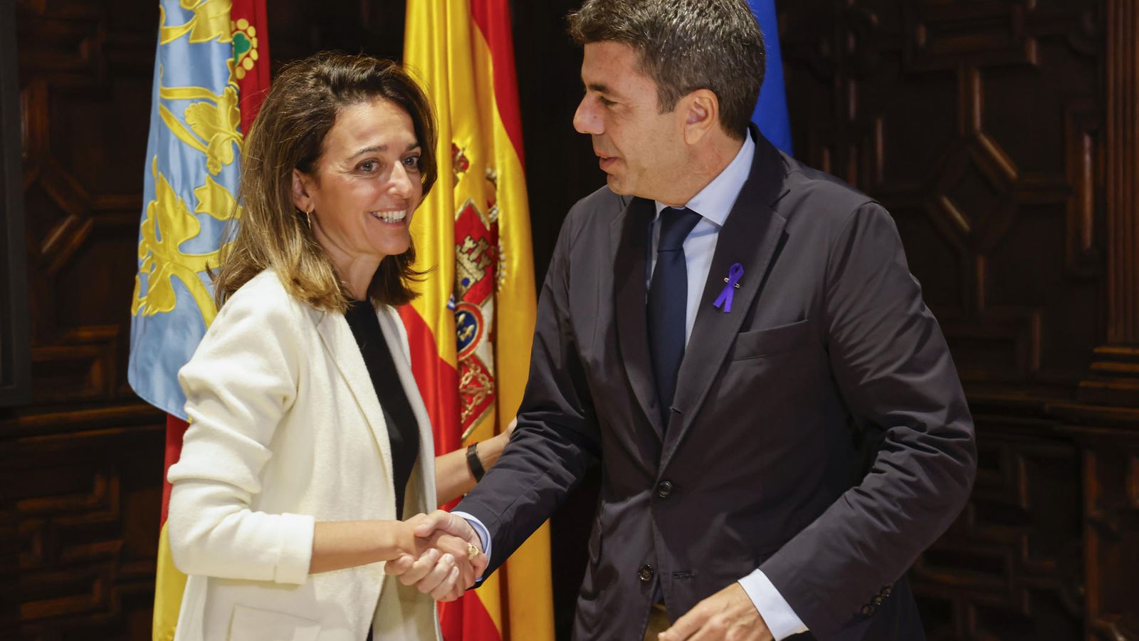 La nova consellera de Justícia, Nuria Martínez, amb el president Mazon