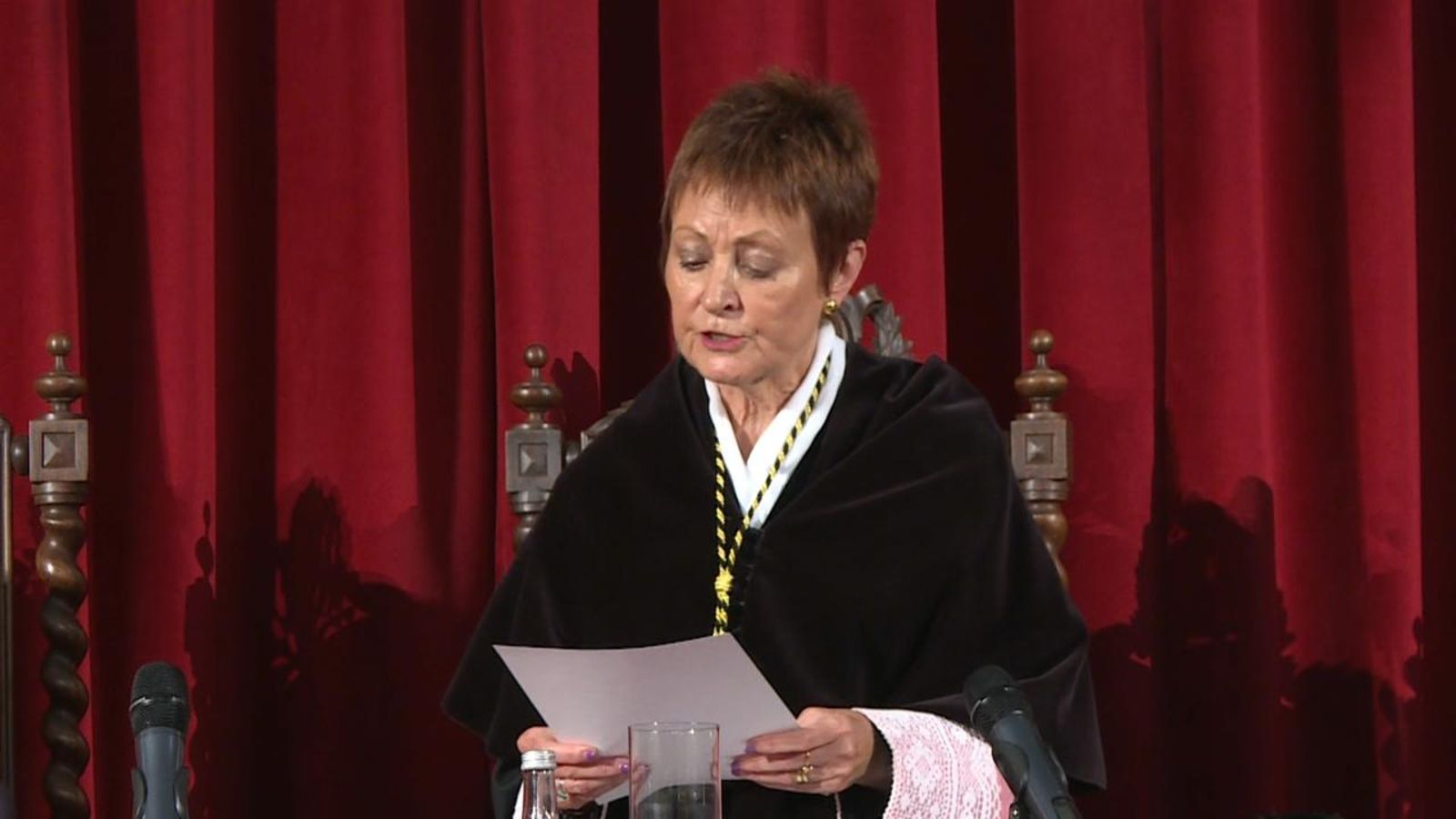 La rectora de la Universitat de València demana millores en el finançament