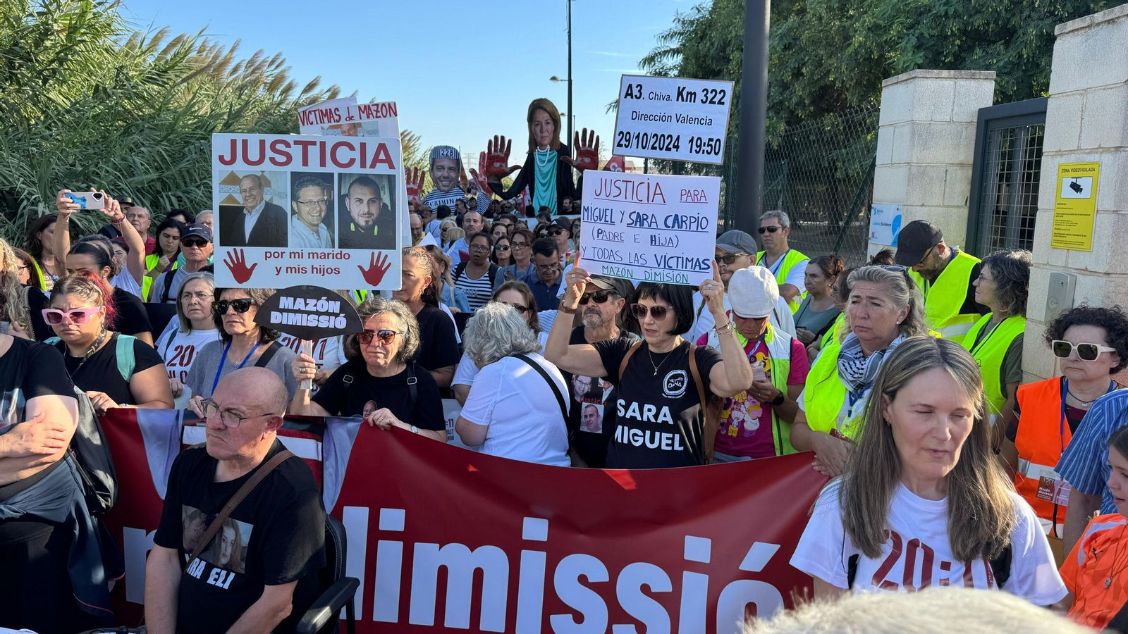 La manifestació per la dimissió de Mazón pels onze mesos de la dana partix de Paiporta (Horta Sud)