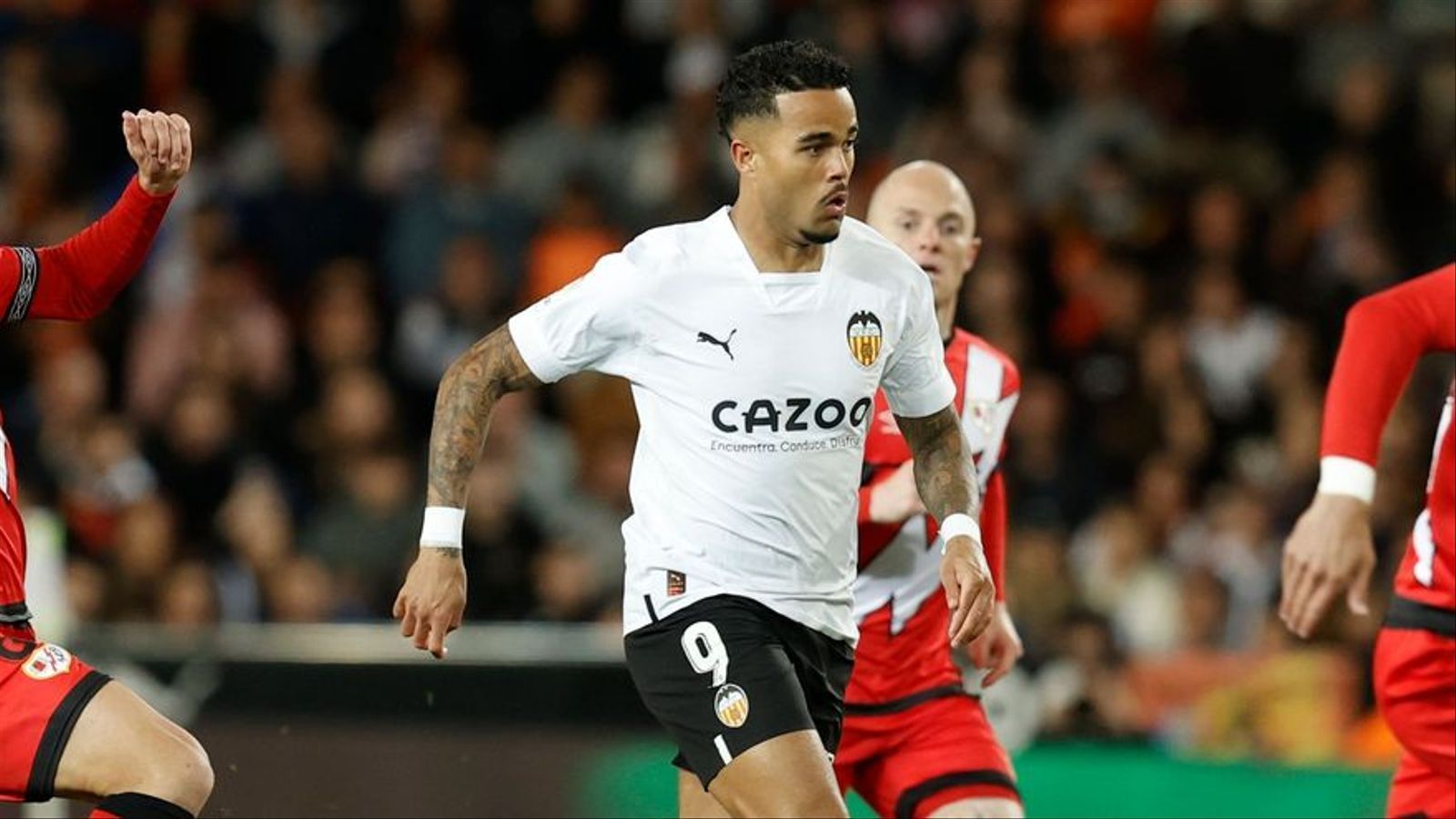 El jugador del València, Justin Kluivert