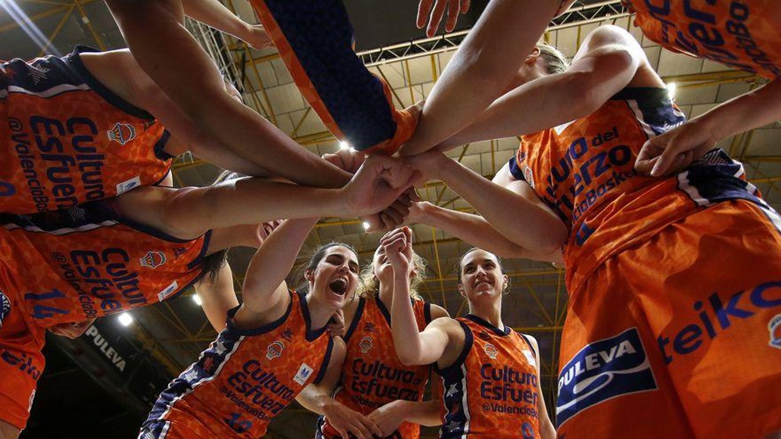 Les jugadores del València Basket en un partit de la temporada 2020-2021