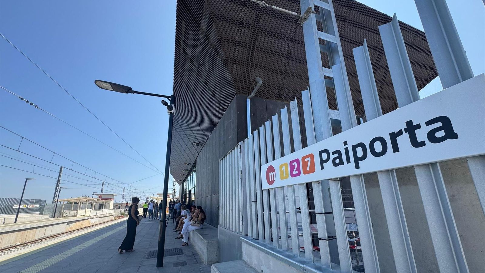 La nova estació de Paiporta, remodelada després de la dana i inaugurada fa uns mesos