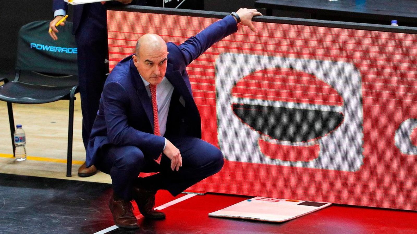 Jaume Ponsarnau, en la semifinal de la fase final de la Lliga Endesa contra el Kirolbet Baskonia