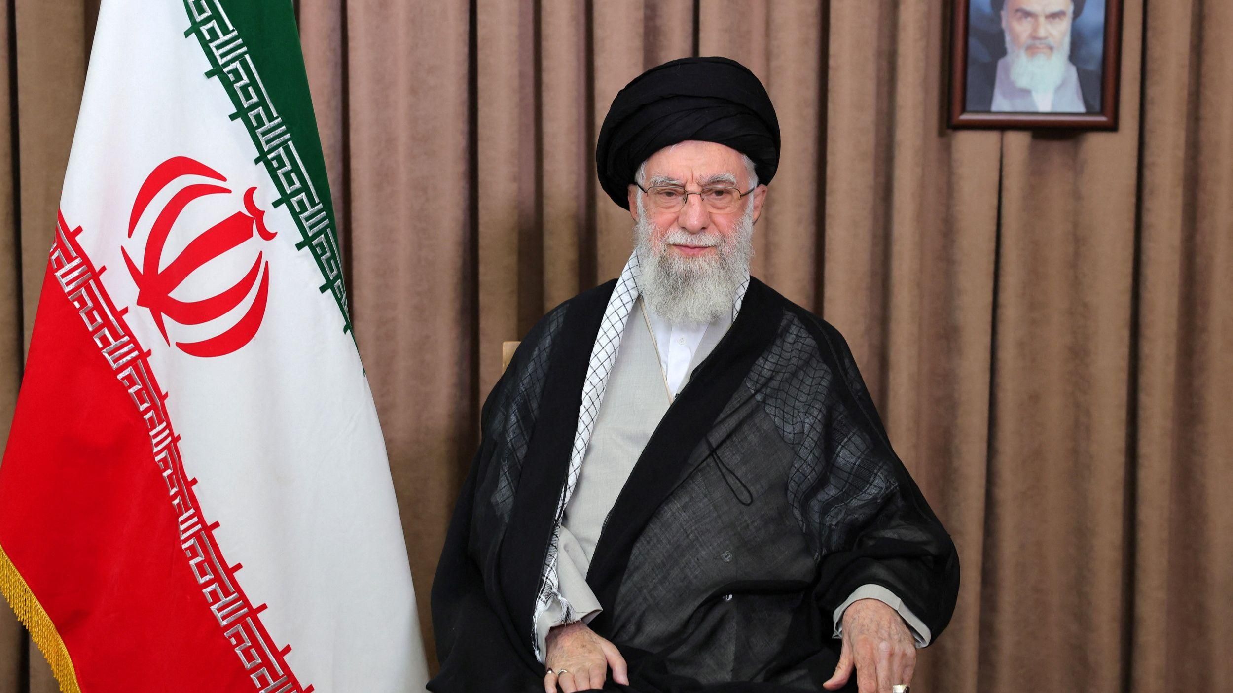 Jamenei durant un missatge televisat a l'Iran