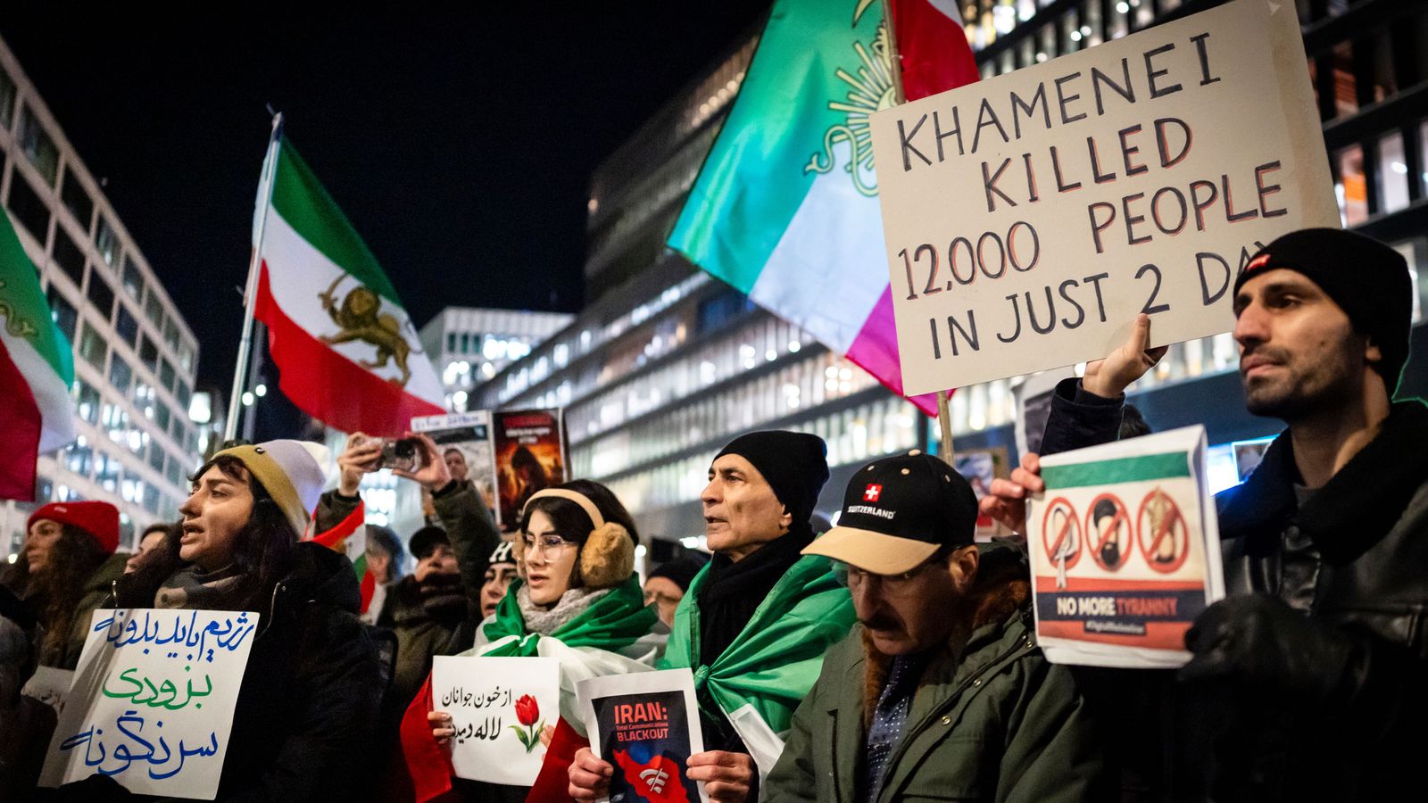 Concentració de suport a les protestes massives contra el govern de l’Iran, a Zuric, Suïssa, el 13 de gener de 2026