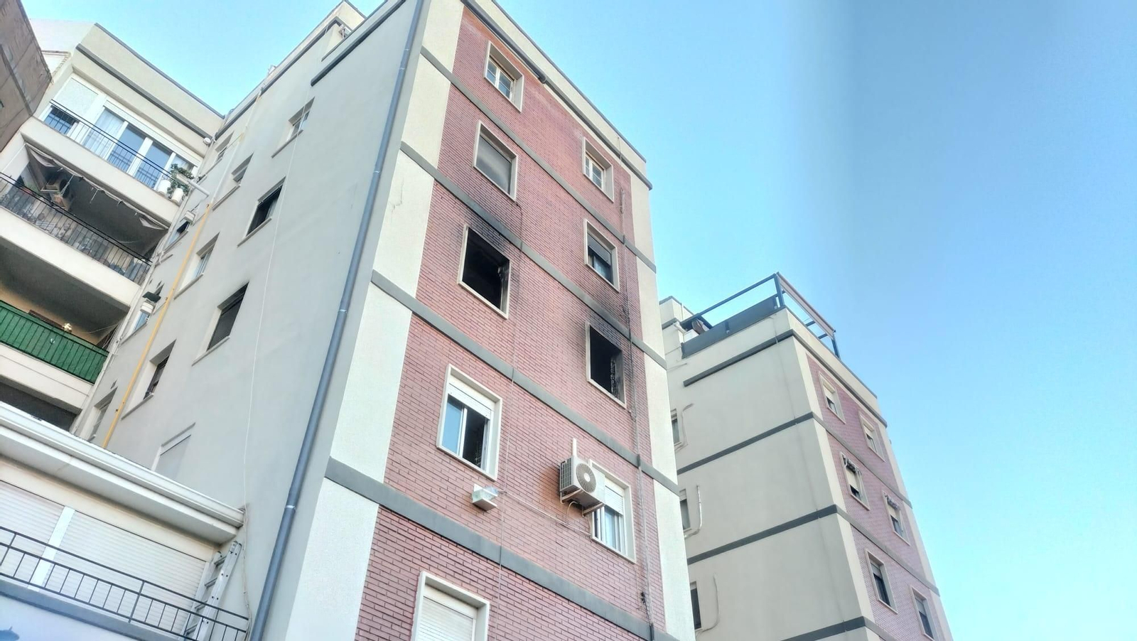 Incendi a l'Avinguda de França de València