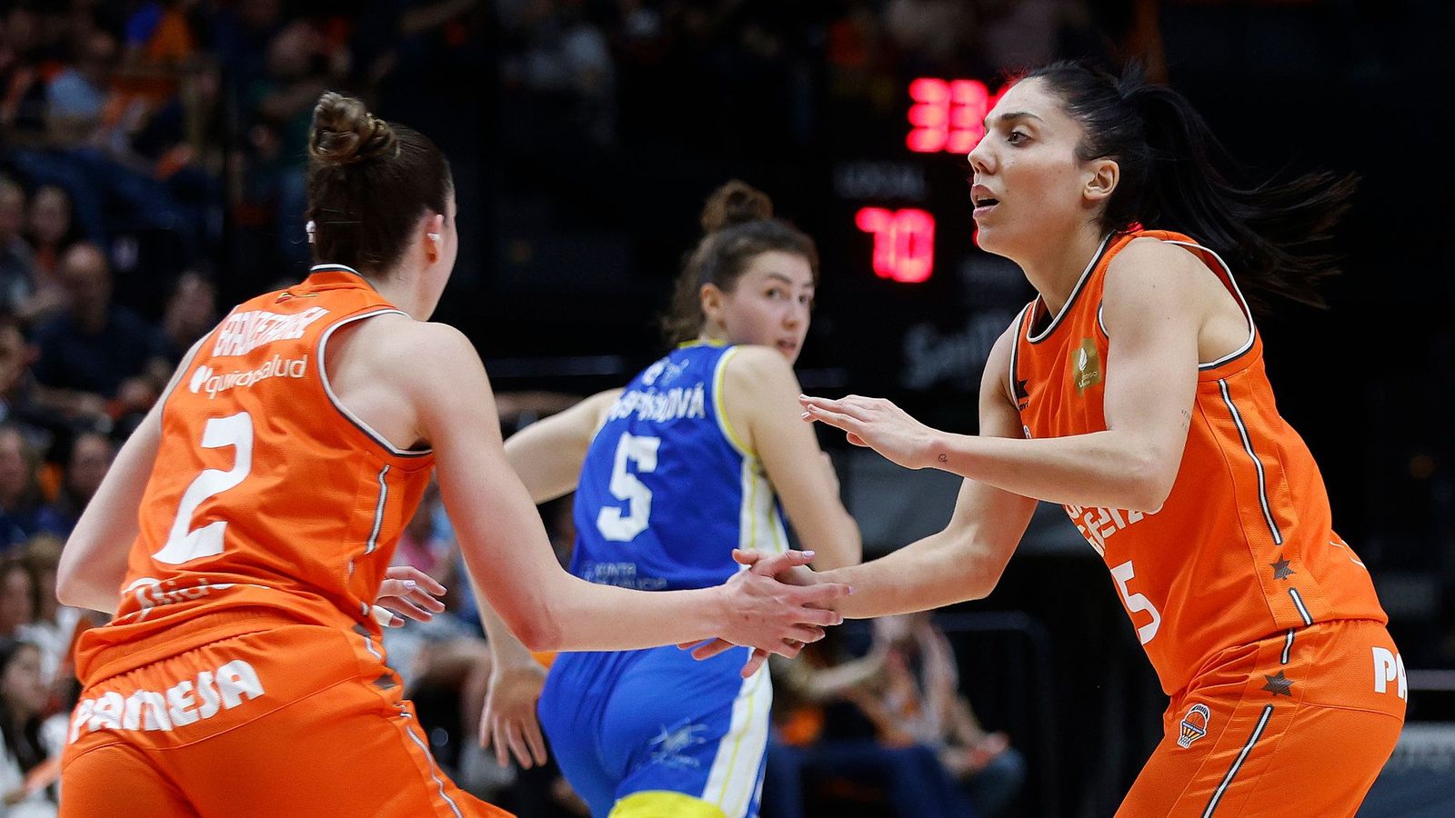 Zeta i Ouviña celebren una acció