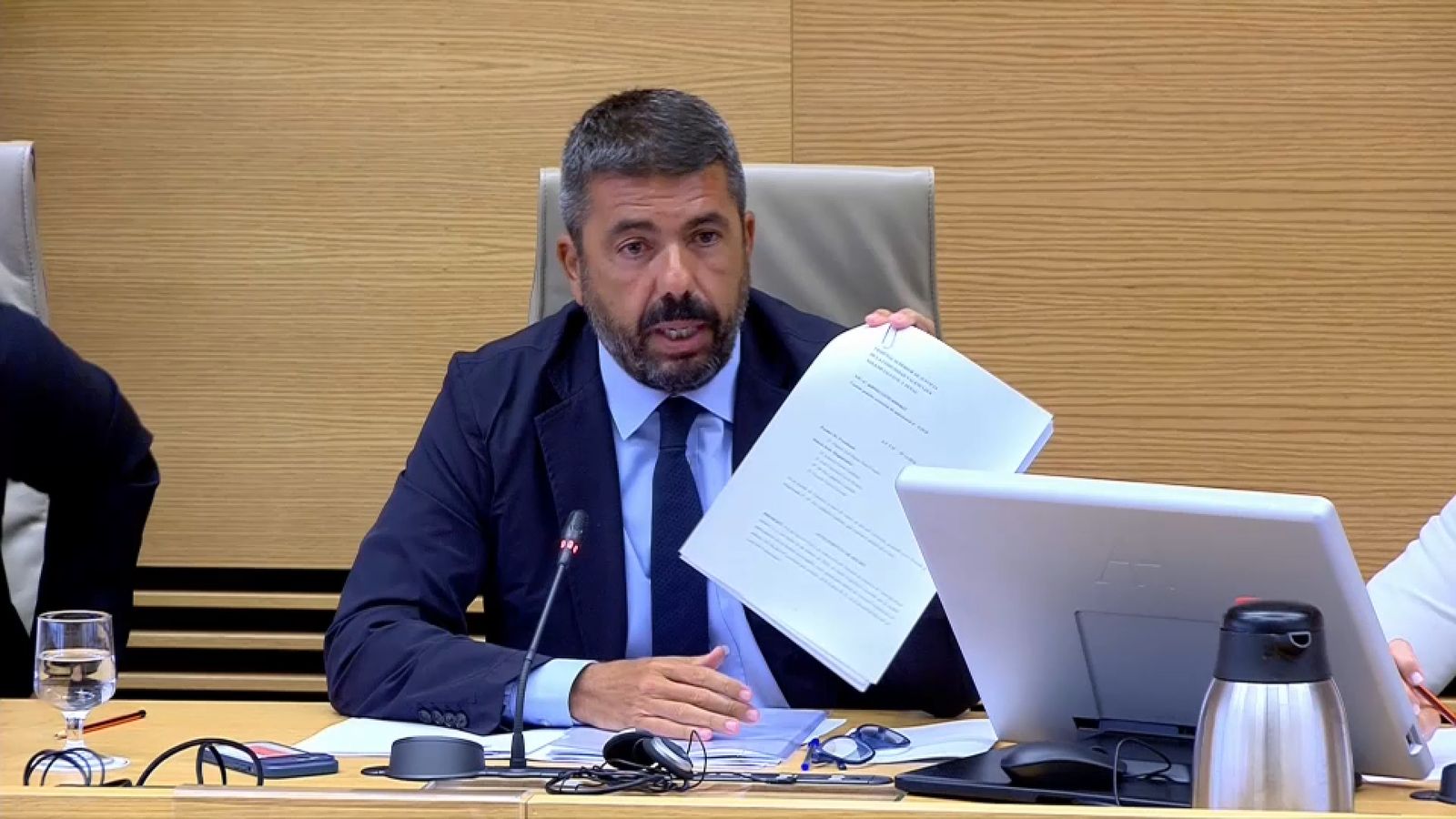 Mazón defén que el Tribunal Superior l’ha eximit de responsabilitat penal per a evitar respondre en la segona visita al Congrés