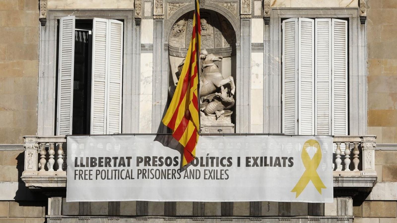 El jutge processa Quim Torra per desobediència en no retirar els llaços grocs