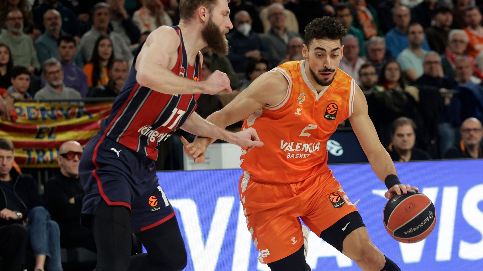 Imatge del partit entre el València Basket i Baskonia