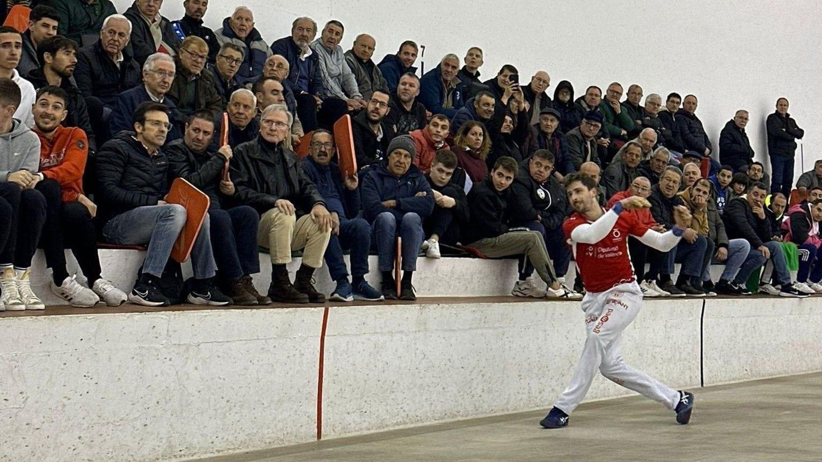 Puchol II, baixa per unes molèsties en el muscle