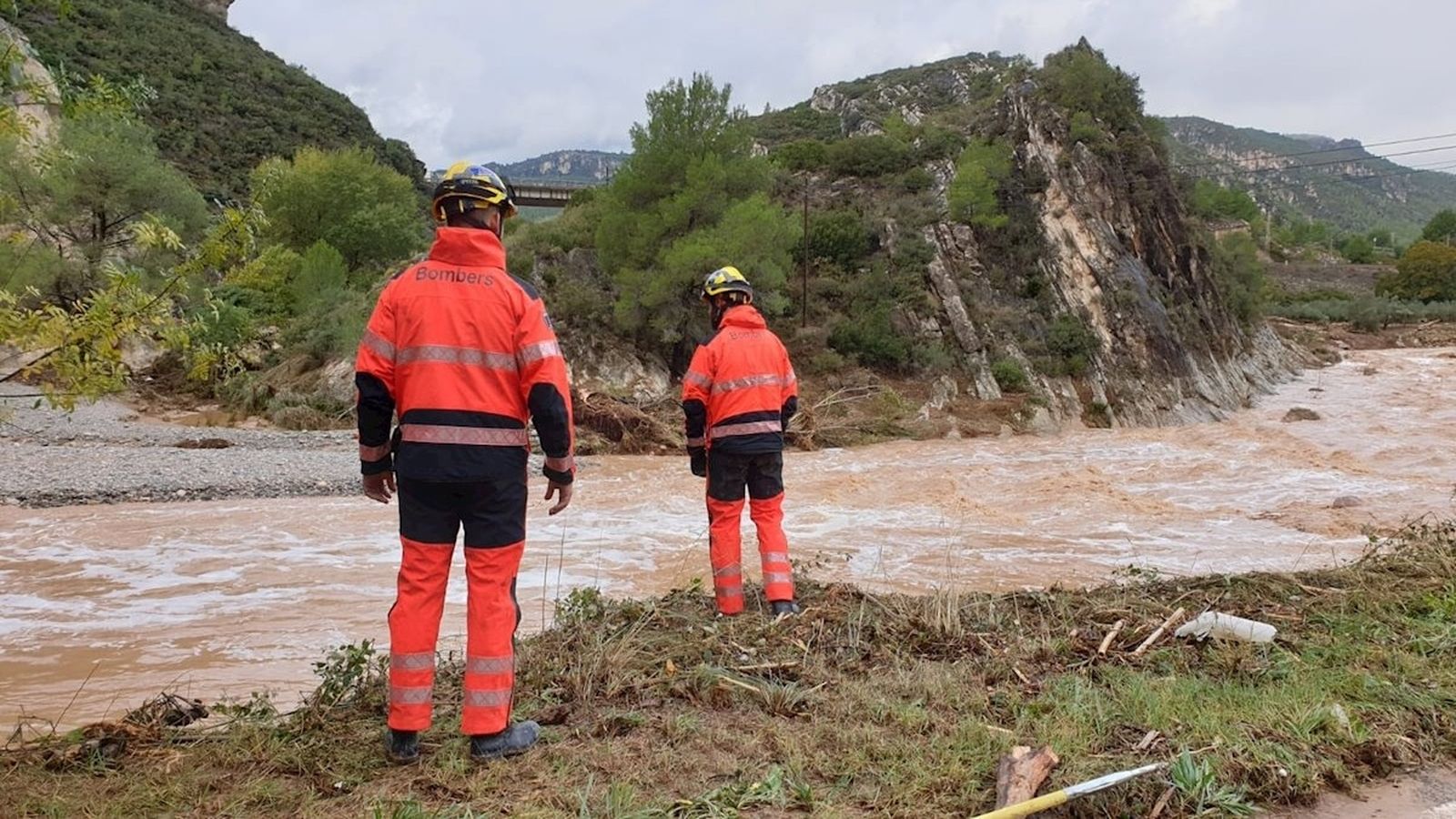Bombers de la Generalitat de Catalunya durant la recerca dels desapareguts aquesta setmana a Vilaverd (Tarragona)