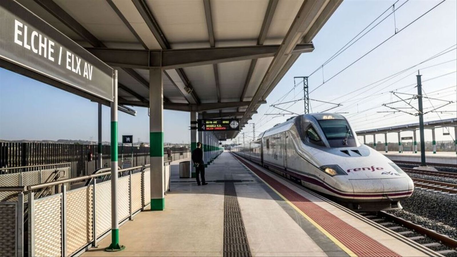Elx, a dues hores i quinze minuts de Madrid en AVE