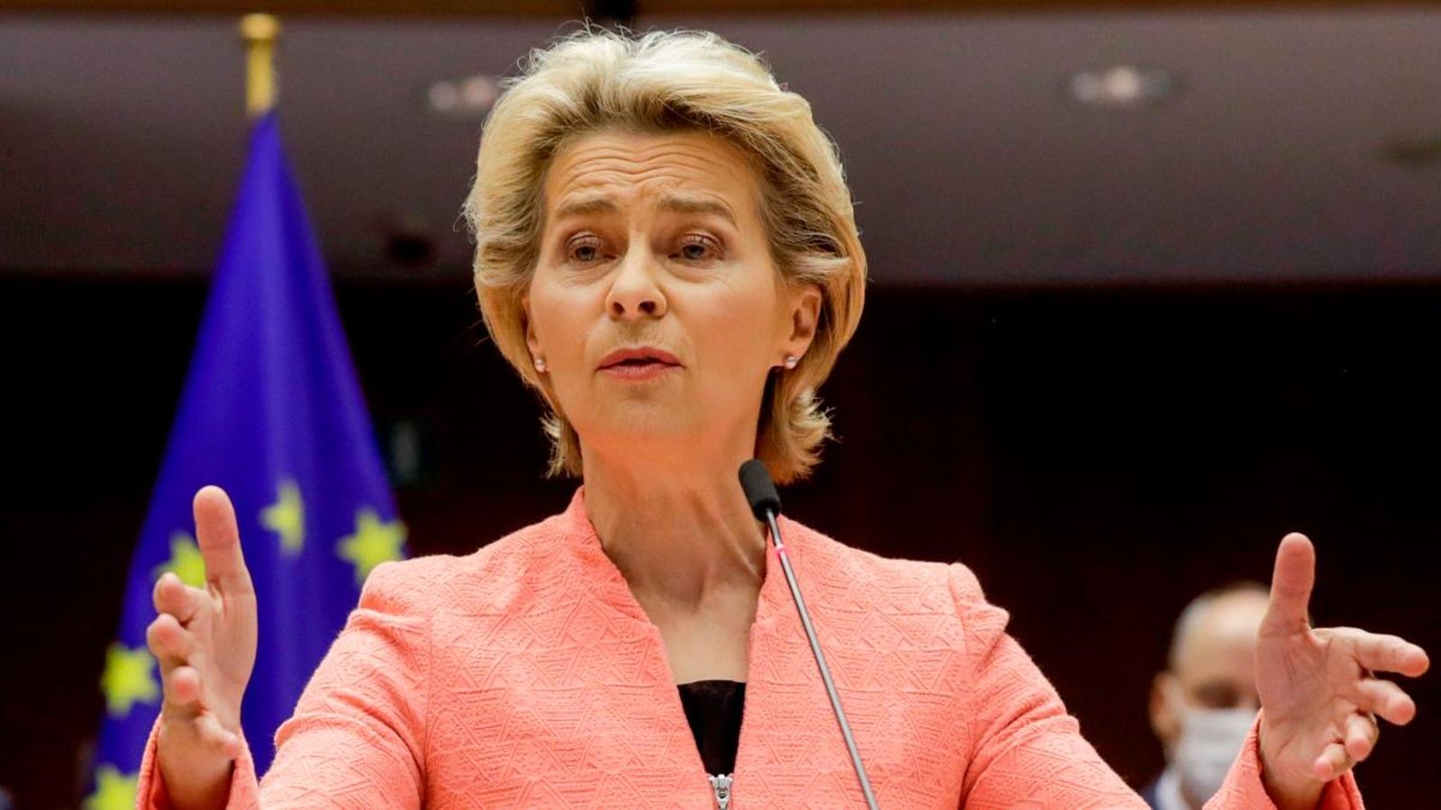 La presidenta de la Comissió Europea (CE), Ursula von der Leyen, en el discurs de l’estat de la UE davant l’Europarlament