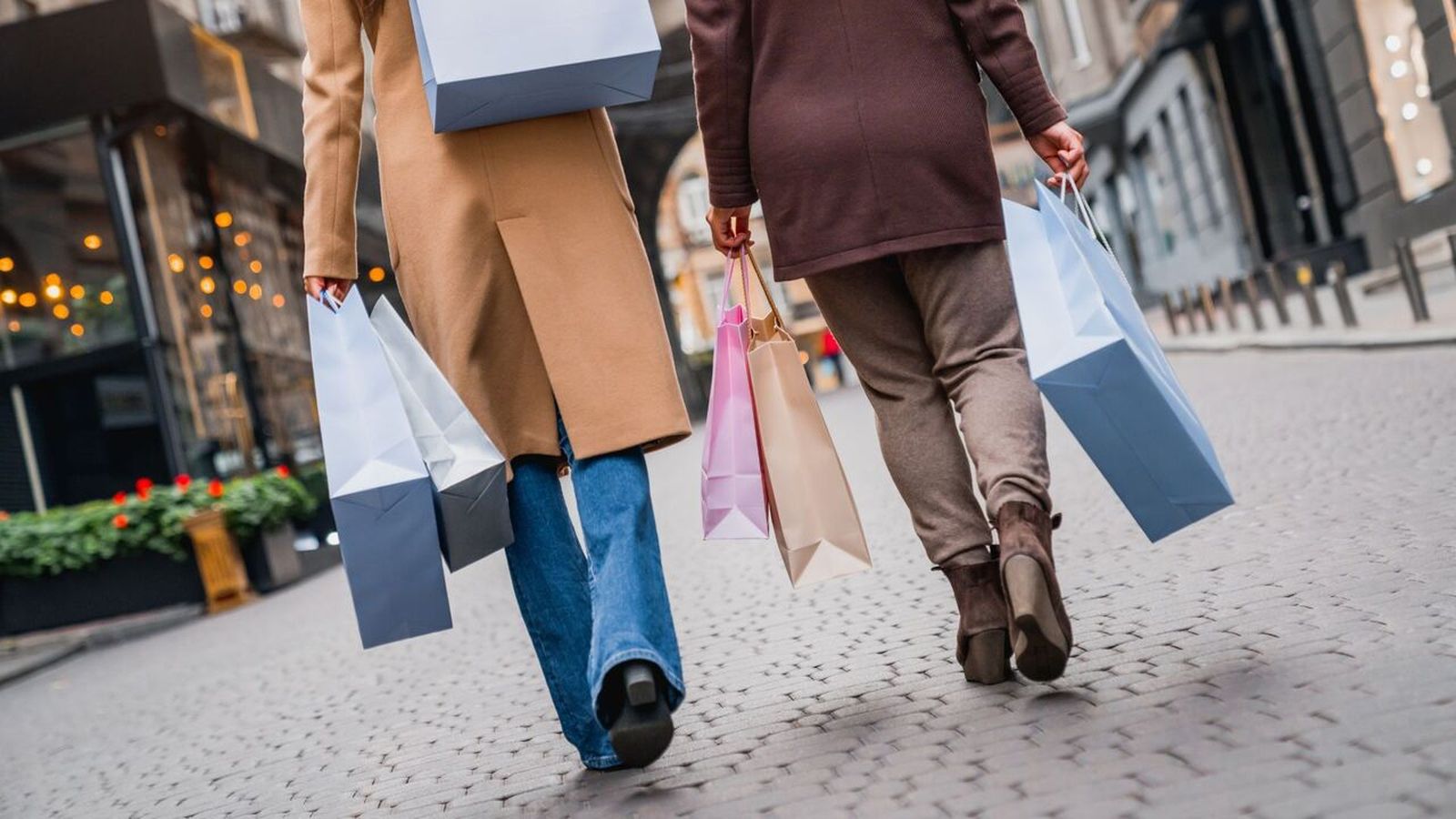 07.01.2025 | Afrontar la temporada de rebaixes amb seny i conéixer els drets dels consumidors