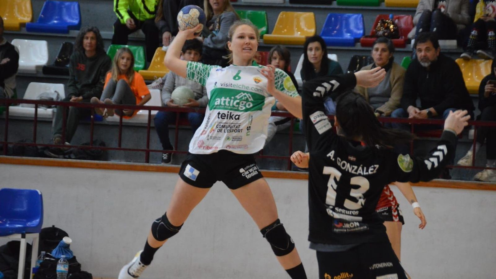 L'Handbol Elx supera el Zubileta Barakaldo