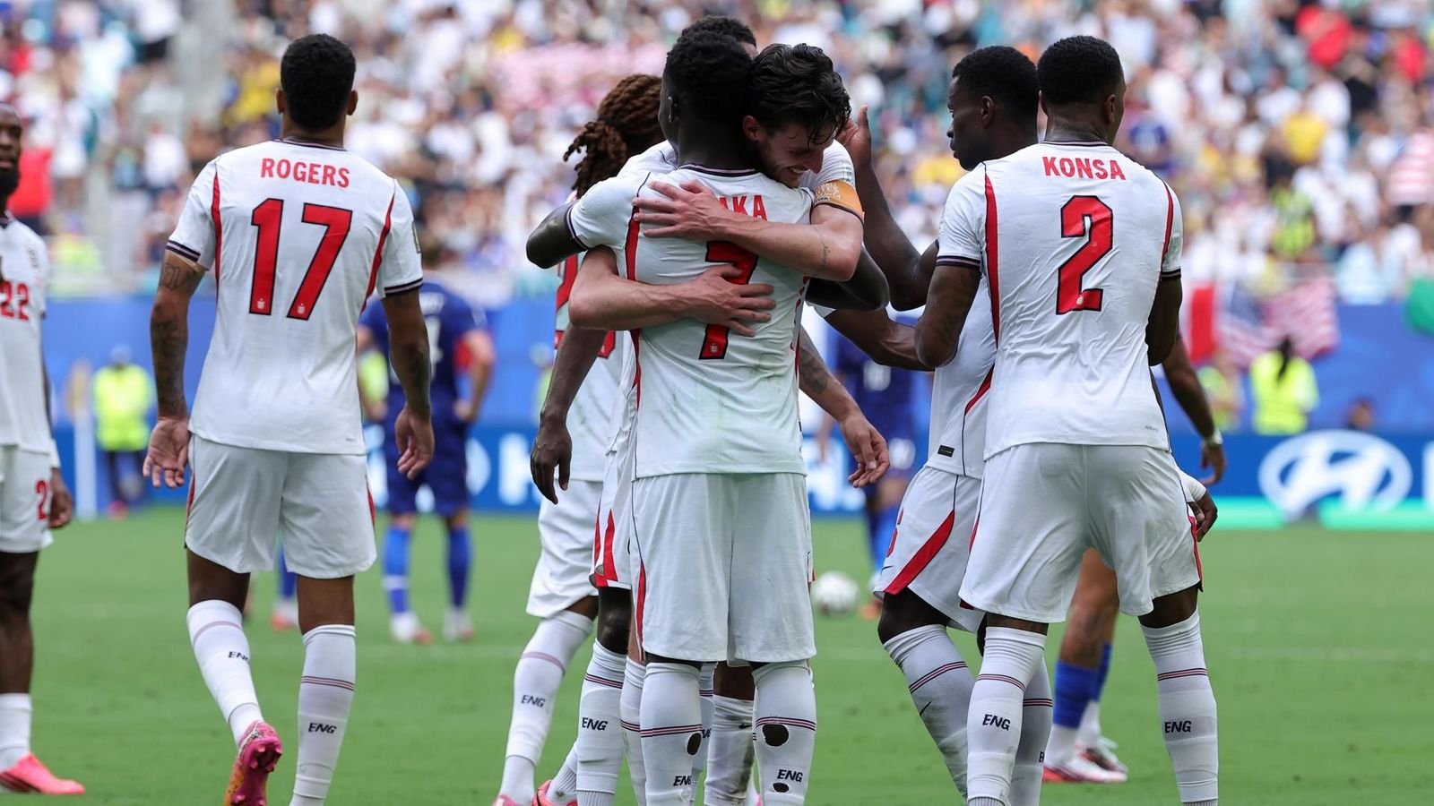 Els jugadors anglesos celebren un dels gols