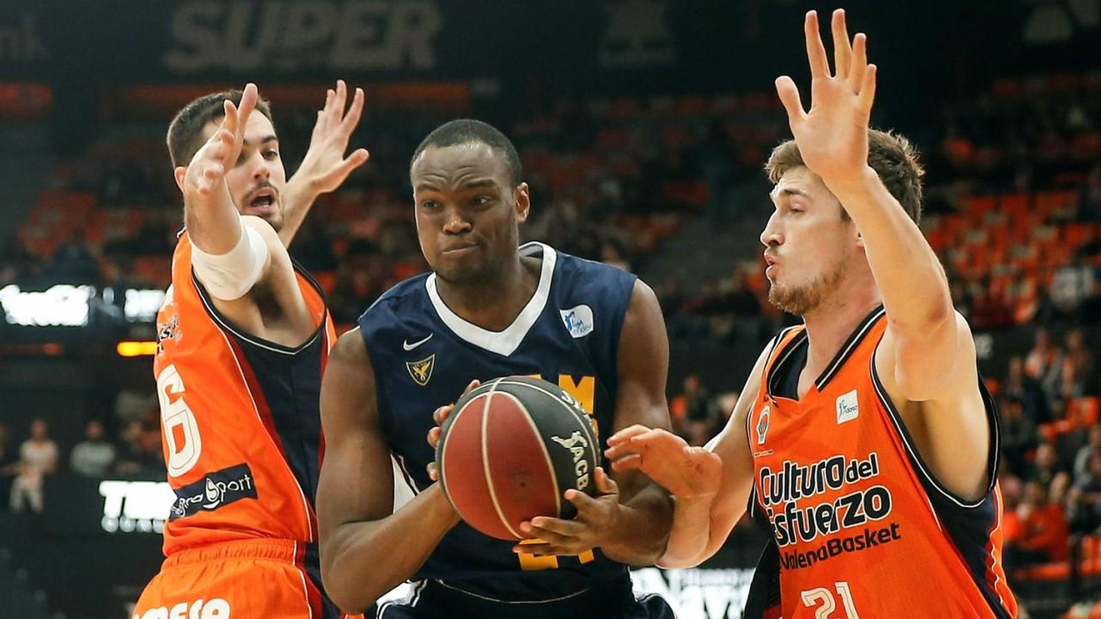 El València pateix una derrota important a la Fonteta