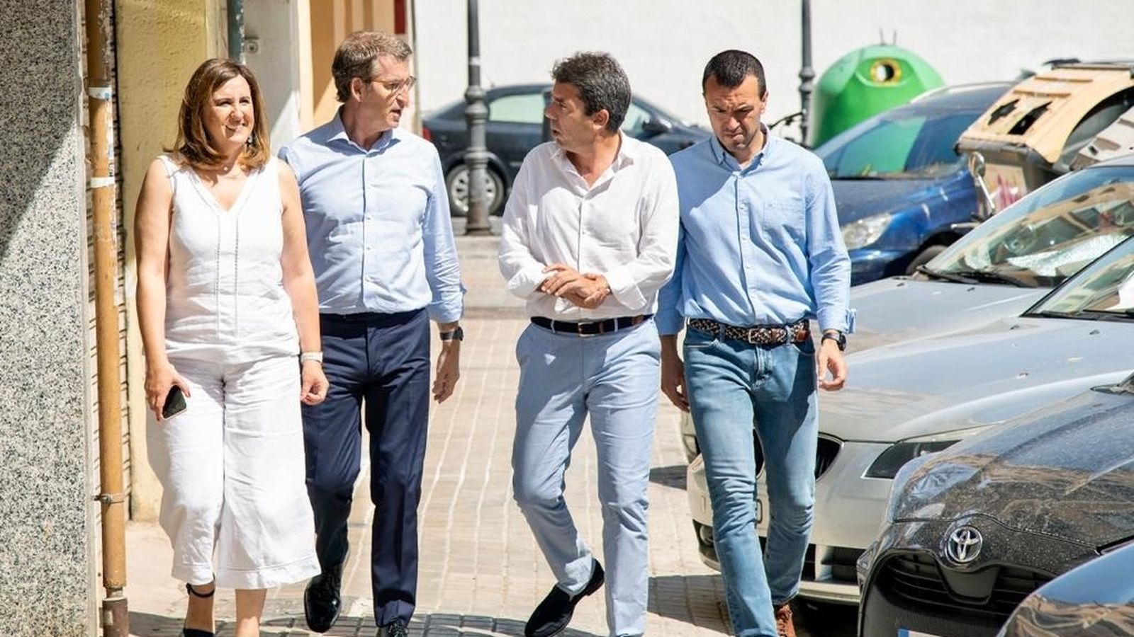 Feijóo (segon per l'esquerra), acompanyat a València aquest dijous per Català i Mazón