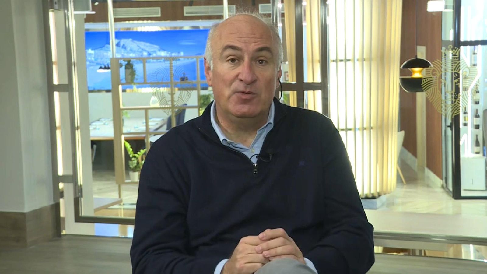 L'escriptor Fernando Benzo durant la seua intervenció en 'Les notícies del matí' aquest divendres