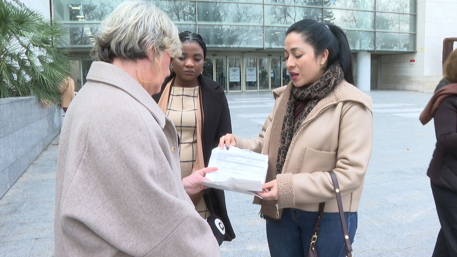 La mare de xiquet agredit al metro de Campanar denuncia els fets a la Ciutat de la Justícia de València