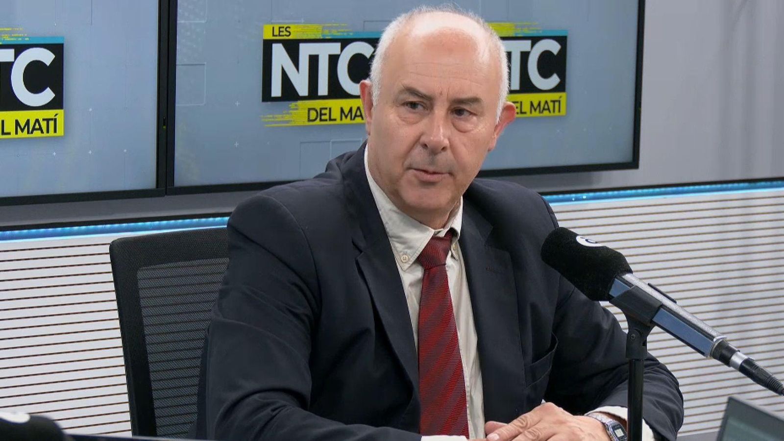 El subdirector general de Política Lingüística durant la seua intervenció en 'Les notícies del matí'