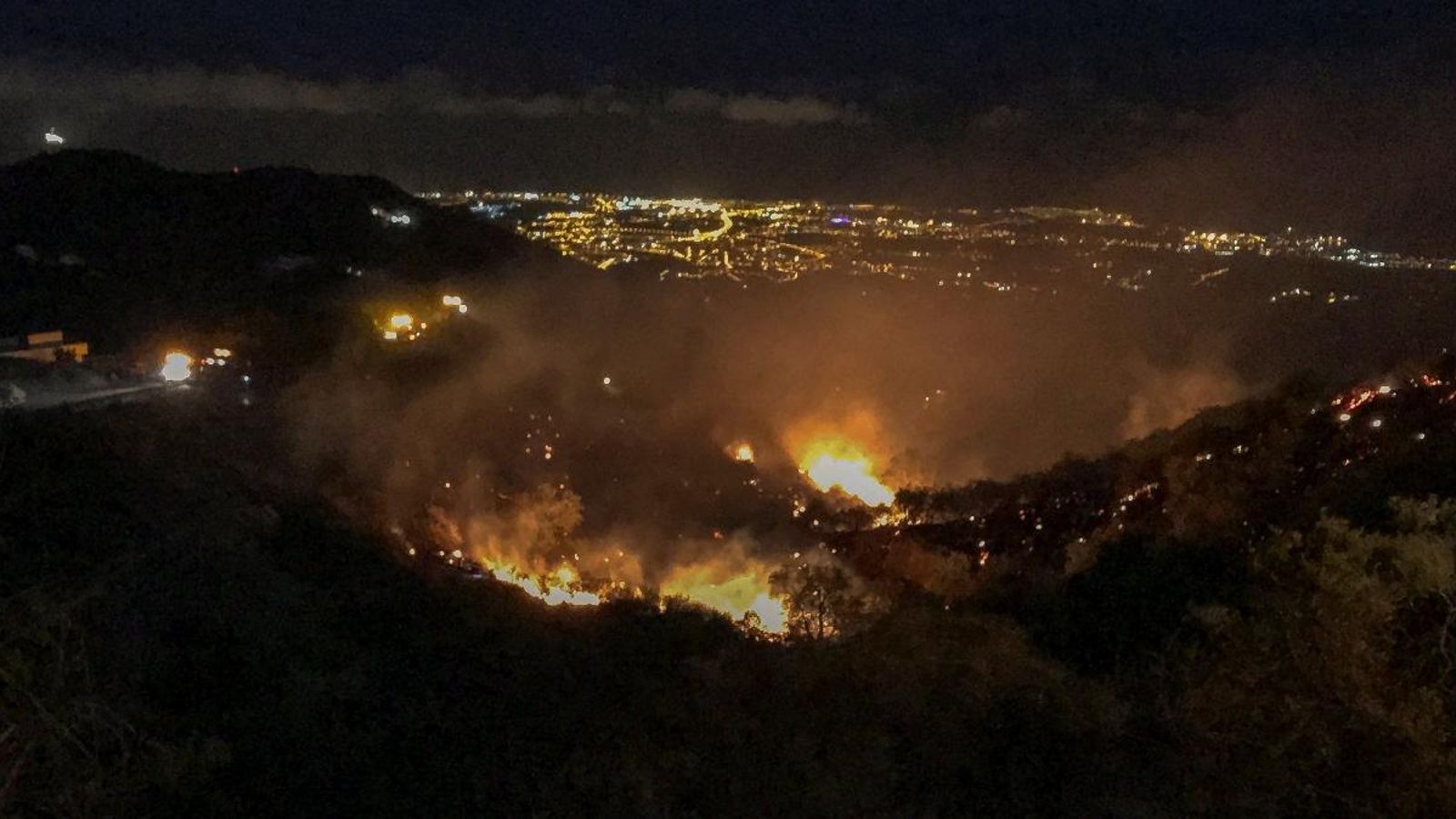 Un nou incendi forestal s'ha declarat aquesta nit a la zona de Cazadores
