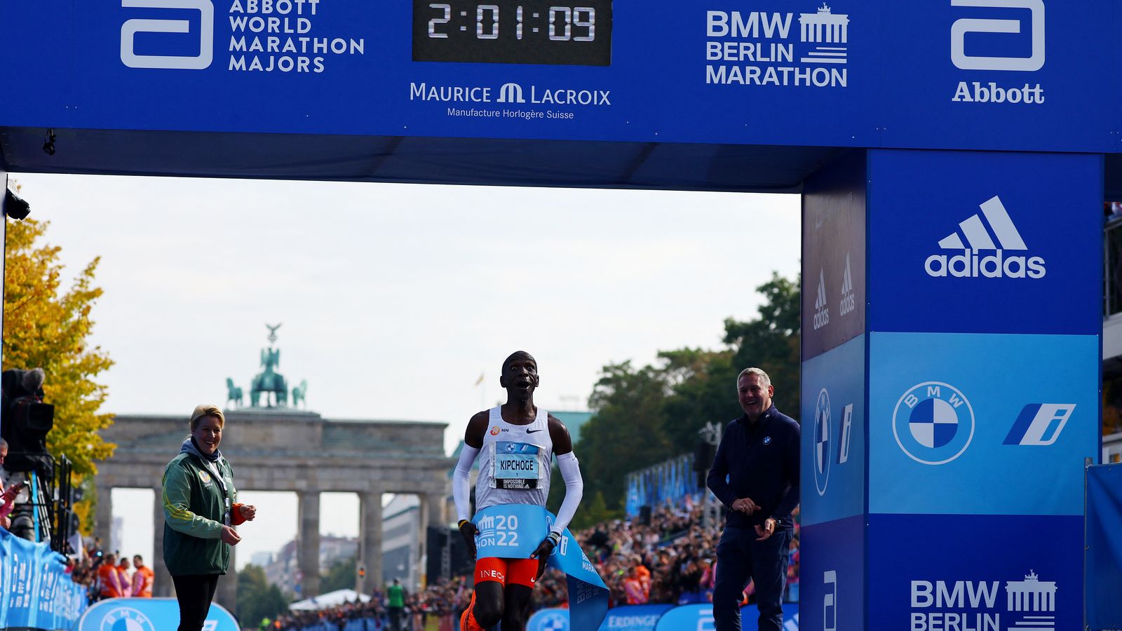 Kipchoge, en el moment de l'arribada a meta